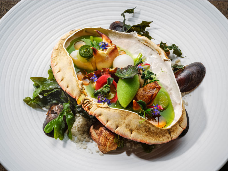 Restaurant Taschenkrebs| © Dorint Söl'ring Hof | Ydo Sol https://tpl.mmcdn.de/5678_pc5287/images/abl/sylt-soelring-hof-ostseite.jpg Ostseite Restaurant | © Dorint Söl'ring Hof | Ydo Sol Images Restaurant Taschenkrebs| © Dorint Söl'ring Hof | Ydo Sol https://tpl.mmcdn.de/5678_pc5287/images/abl/sylt-soelring-hof-ostseite.jpg Ostseite Restaurant | © Dorint Söl'ring Hof | Ydo Sol Images
